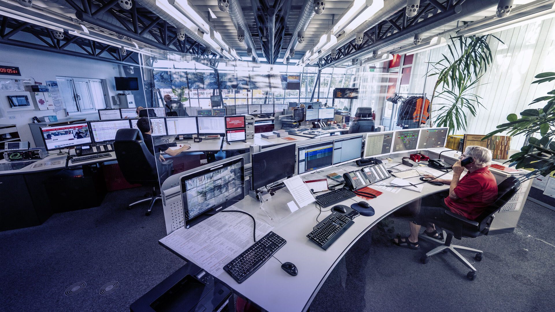 Leitstelle eines ÖPNV-Betriebs